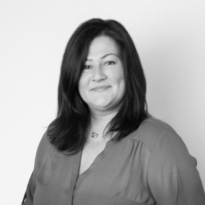 Christina Howlett Perez<br />
Associate Vice President, Procurement, Definitive Healthcare